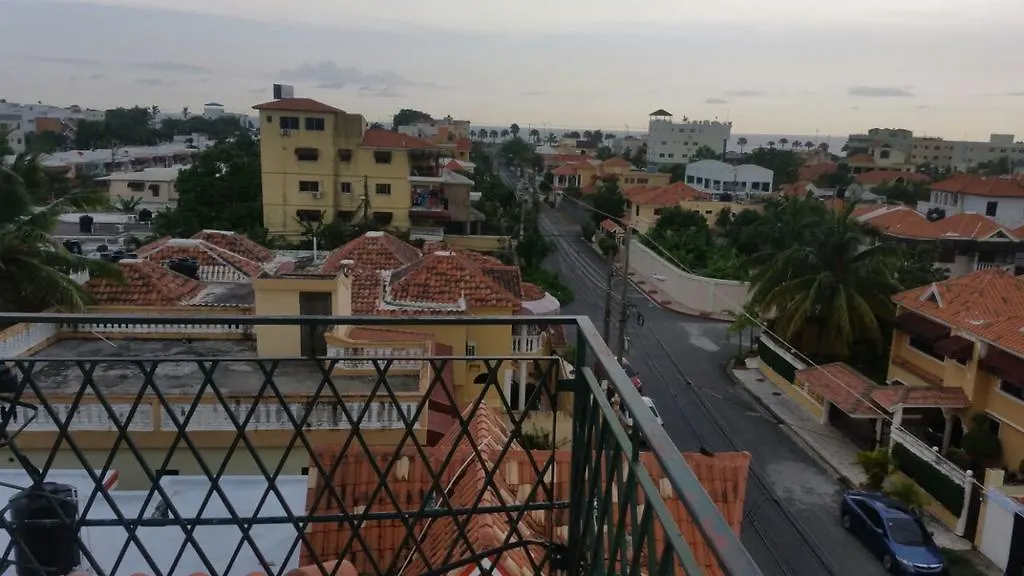 Guest house Adriano'S Apartahotel Santo Domingo
